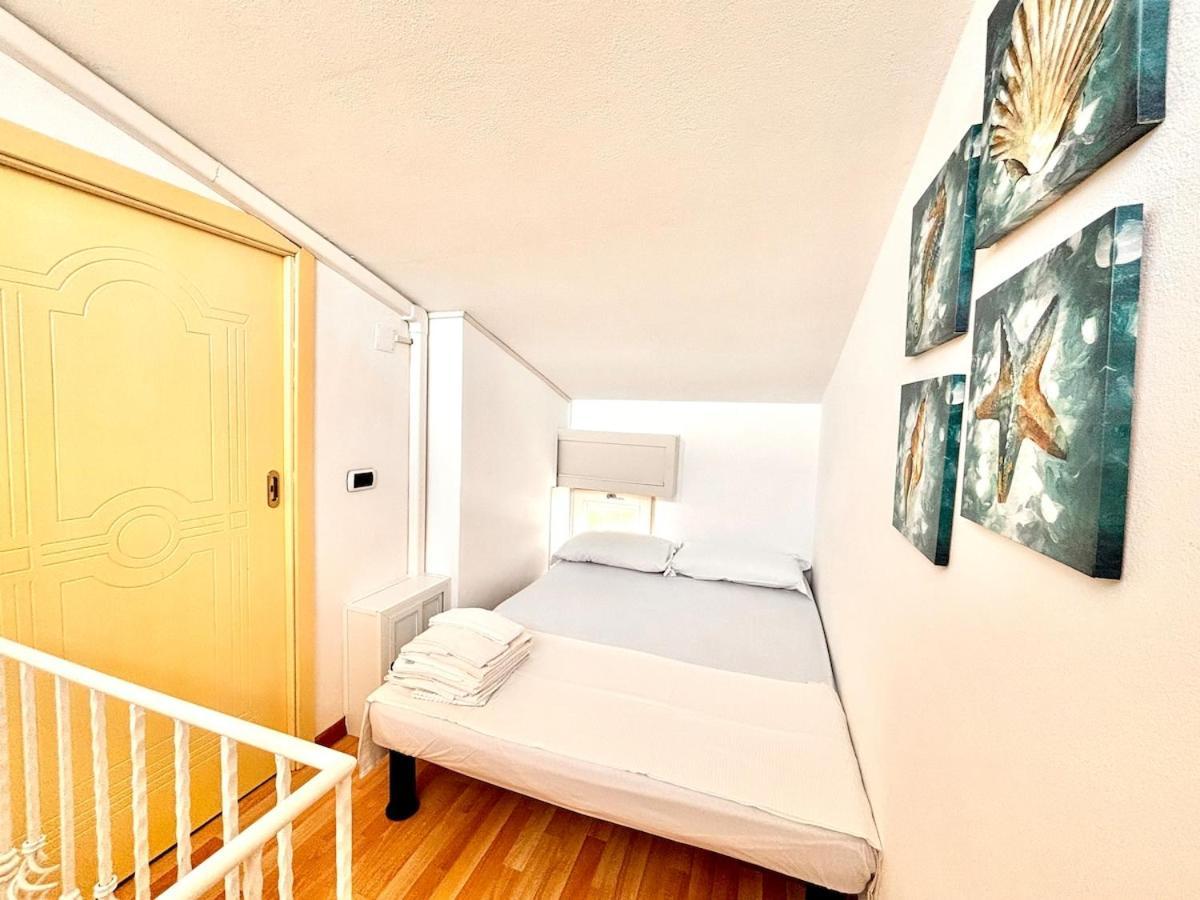 Rebecca's House, Cagliari, Poetto